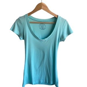 Old navy light blue v neck tee x small
